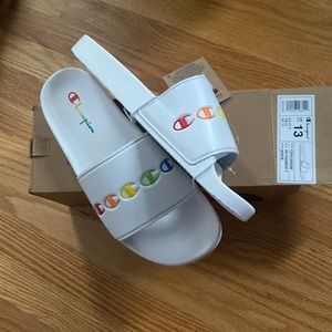 NWT CHAMPION IPO SLIDES White Size 13